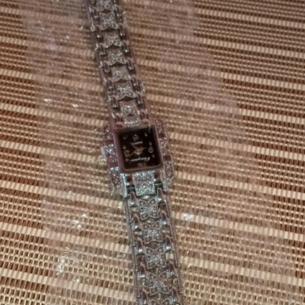 FashionNova Watch